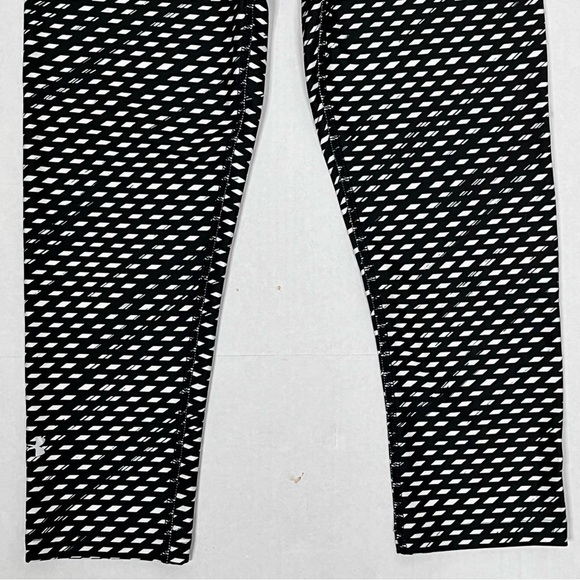 Under Armour Black and White Compression Leggings Small - Picture 3 of 8